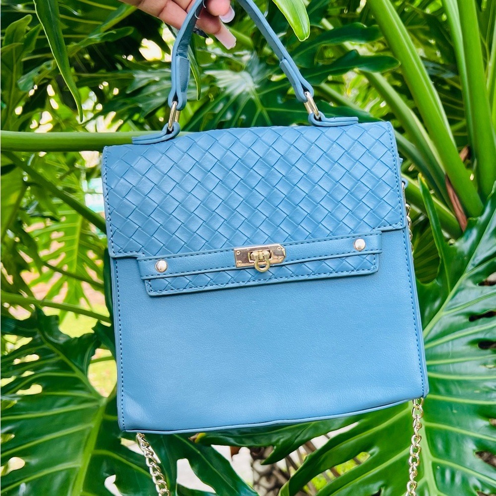Elegant Blue Woven Handbag